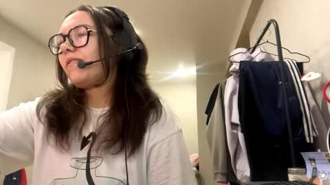 Snapshot of carrollaforte chatting on 11.29.25 Emilia online show from 11.29.25