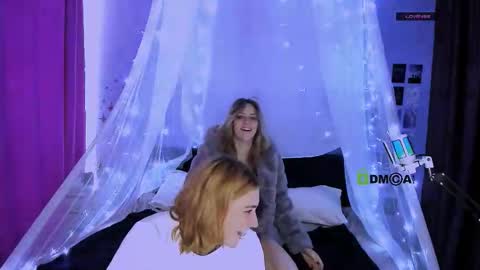 Snapshot of casey_meow_ chatting on 10.11.25 casey_meow_ online show from 10.11.25