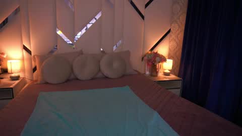 casey_min online show from 04.22.26