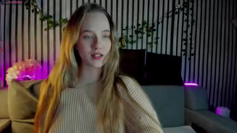 Snapshot of casey_sweeet chatting on 02.07.26 Casey sweeet online show from 02.07.26