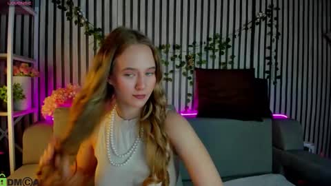 Snapshot of casey_sweeet chatting on 02.17.26 Casey sweeet online show from 02.17.26