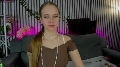 Snapshot of casey_sweeet chatting on 02.28.26 Casey sweeet online show from 02.28.26