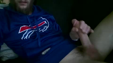 Snapshot of caseyhung chatting on 12.15.25 caseyhung online show from 12.15.25