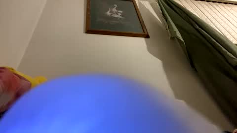 Cash Couple online show from 10.16.25