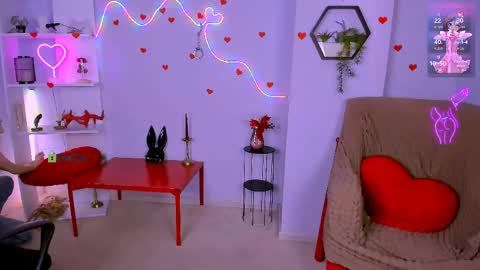 Cassandra online show from 05.29.26