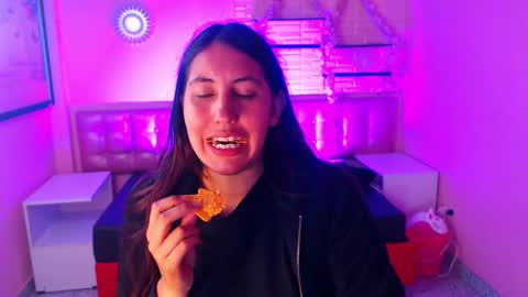 573215024606 online show from 09.19.25