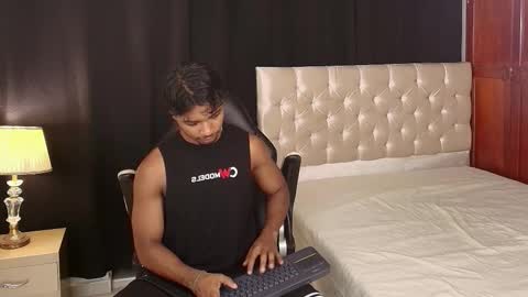 Snapshot of cassian_gold chatting on 02.22.26 CASSIAN GOLD online show from 02.22.26