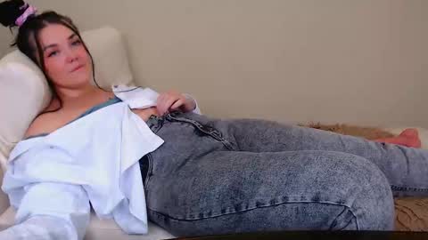 Snapshot of cassidy_one chatting on 10.22.25 Anna online show from 10.22.25