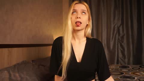 Snapshot of cassie130505 chatting on 01.20.25 Cassie online show from 01.20.25