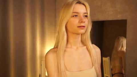 Snapshot of cassie130505 chatting on 03.04.25 Cassie online show from 03.04.25