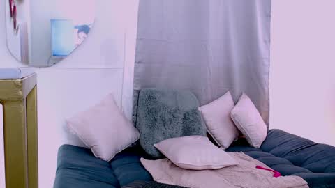 Snapshot of cassie_klein11 chatting on 12.30.24 Susana independent model online show from 12.30.24