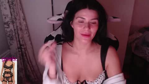 cassiealvarez online show from 09.24.25