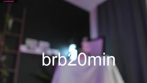 Snapshot of cassiecool chatting on 02.01.25 assie online show from 02.01.25