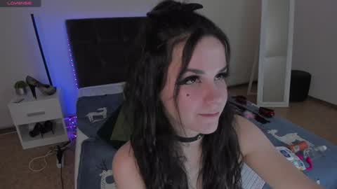 Snapshot of cassieevanss chatting on 12.12.24 Cassie online show from 12.12.24