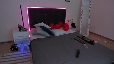 Snapshot of cassieevanss chatting on 03.10.25 Cassie online show from 03.10.25