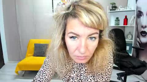 CassieJonas online show from 10.14.25