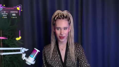 Cassie online show from 12.15.25