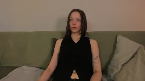 Snapshot of cassisland chatting on 06.22.26 cassandra online show from 06.22.26
