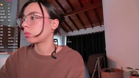 Loren online show from 11.04.25