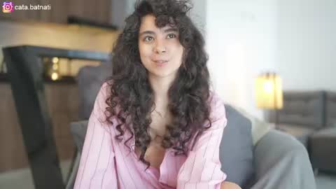 Snapshot of cata_batnati chatting on 06.17.26 Catalina online show from 06.17.26