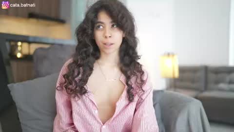 Snapshot of cata_batnati chatting on 06.18.26 Catalina online show from 06.18.26