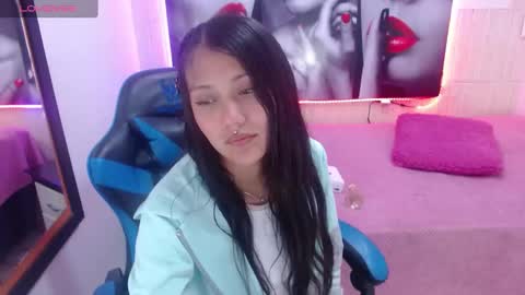 Snapshot of catalehia_milk chatting on 01.22.25 C A T A L E H I A online show from 01.22.25