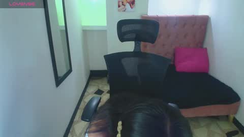 Snapshot of catalehia_milk chatting on 01.31.25 C A T A L E H I A online show from 01.31.25