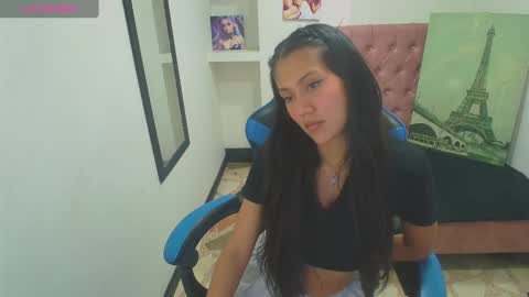 Snapshot of catalehia_milk chatting on 02.05.25 C A T A L E H I A online show from 02.05.25