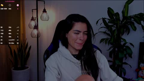 MACARENA online show from 12.12.24