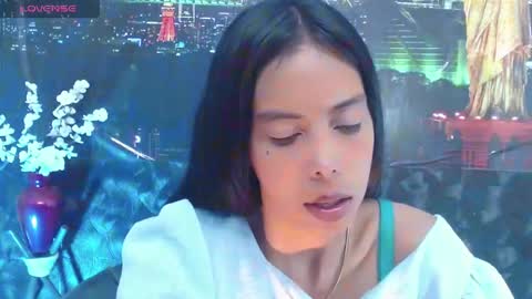 Snapshot of catalella_ar chatting on 06.04.26 Queen Catalella online show from 06.04.26