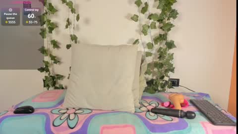 Snapshot of cataleya19__ chatting on 01.22.25 cataleya19__ online show from 01.22.25