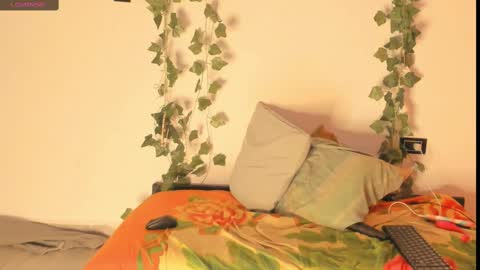 Snapshot of cataleya19__ chatting on 09.22.25 cataleya19__ online show from 09.22.25