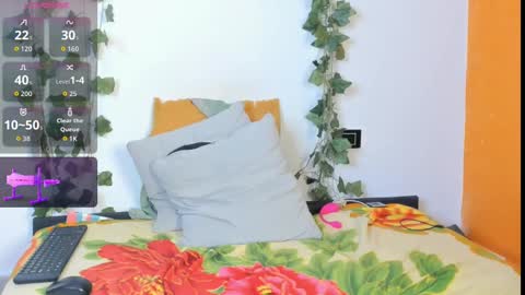 Snapshot of cataleya19__ chatting on 10.08.25 cataleya19__ online show from 10.08.25