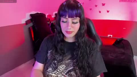 Snapshot of cataleya_blare chatting on 06.20.26 LUU online show from 06.20.26