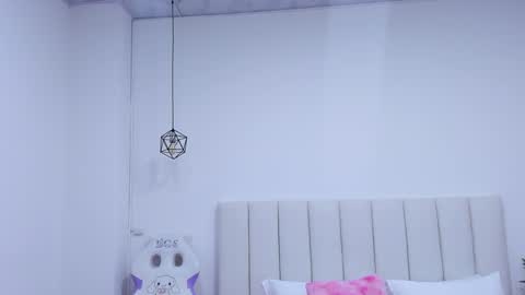   online show from 02.01.25