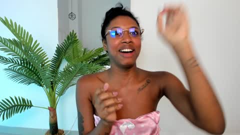   online show from 02.05.25