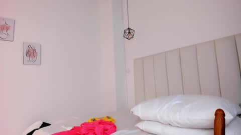   online show from 03.06.25