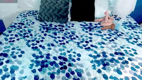 cataleya_eebony online show from 12.22.25