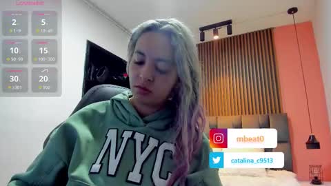 Snapshot of catalina_clark chatting on 09.25.25 Catalina online show from 09.25.25