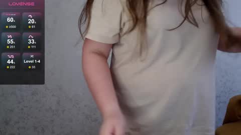 Snapshot of catch_fortune chatting on 11.07.25 Ana online show from 11.07.25