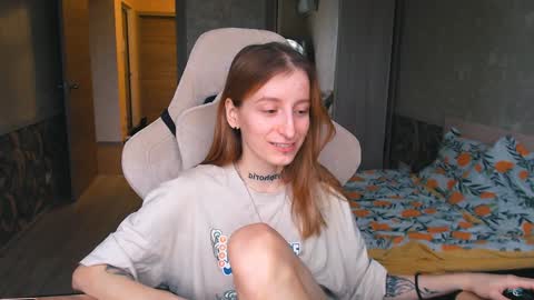 Snapshot of cath_dysphoria_ chatting on 12.07.24 CATH online show from 12.07.24