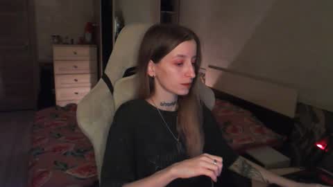 Snapshot of cath_dysphoria_ chatting on 10.20.25 CATH online show from 10.20.25