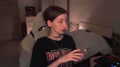 Snapshot of cath_dysphoria_ chatting on 07.12.26 CATH online show from 07.12.26