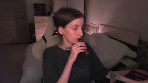 Snapshot of cath_dysphoria_ chatting on 07.20.26 CATH online show from 07.20.26