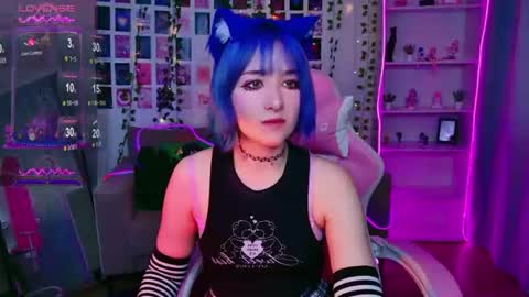 KettieHi My name is Katie I love drawing and I can play the guitar. And  love dancing online show from 06.14.26
