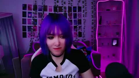 KettieHi My name is Katie I love drawing and I can play the guitar. And  love dancing online show from 06.22.26