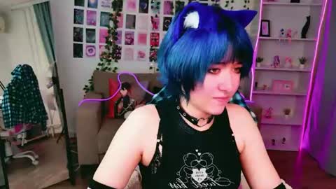 KettieHi My name is Katie I love drawing and I can play the guitar. And  love dancing online show from 08.07.26