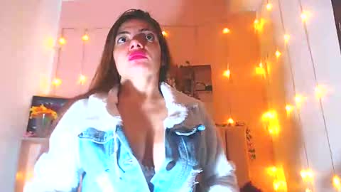 Snapshot of catherinehot707rs chatting on 12.30.24 catherinehot707rs online show from 12.30.24