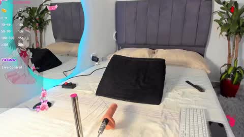 Valeria online show from 09.25.25