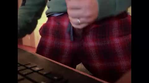 catmandoo21001 online show from 12.28.24